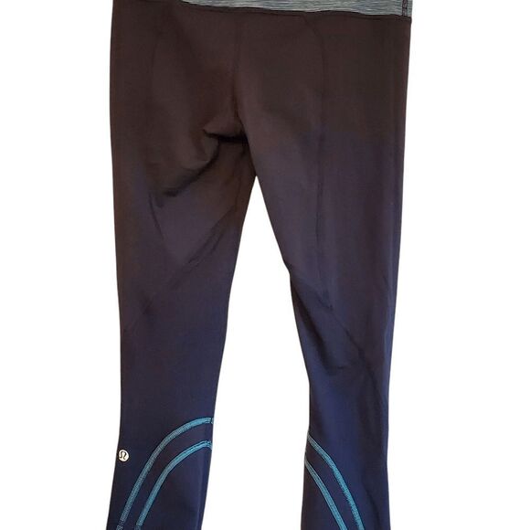 LULULEMON ATHLETICA Inspire Crop II Size 6 - Picture 3 of 5